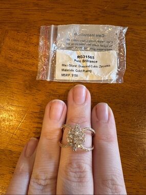 Bomb Party Pure Brilliance cubic zirconia on gold - size 11